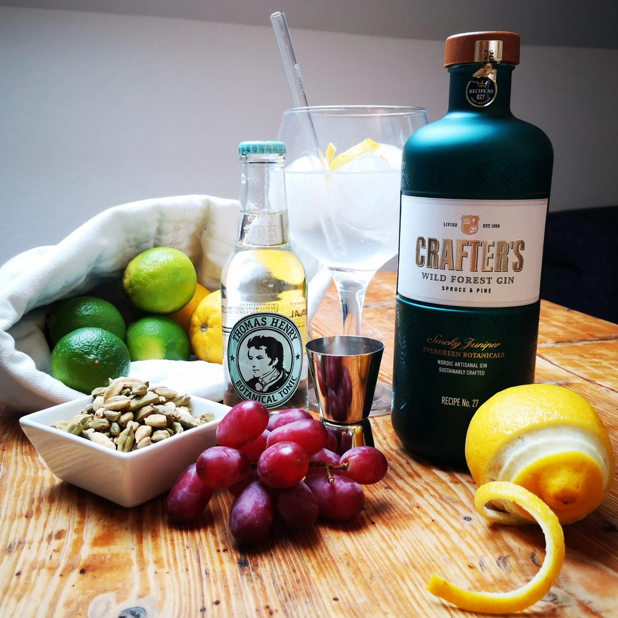 CRAFTERS Wild Forest Gin