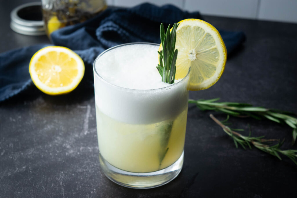 gin fizz